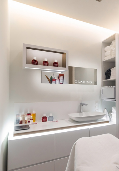 Clarins  -   